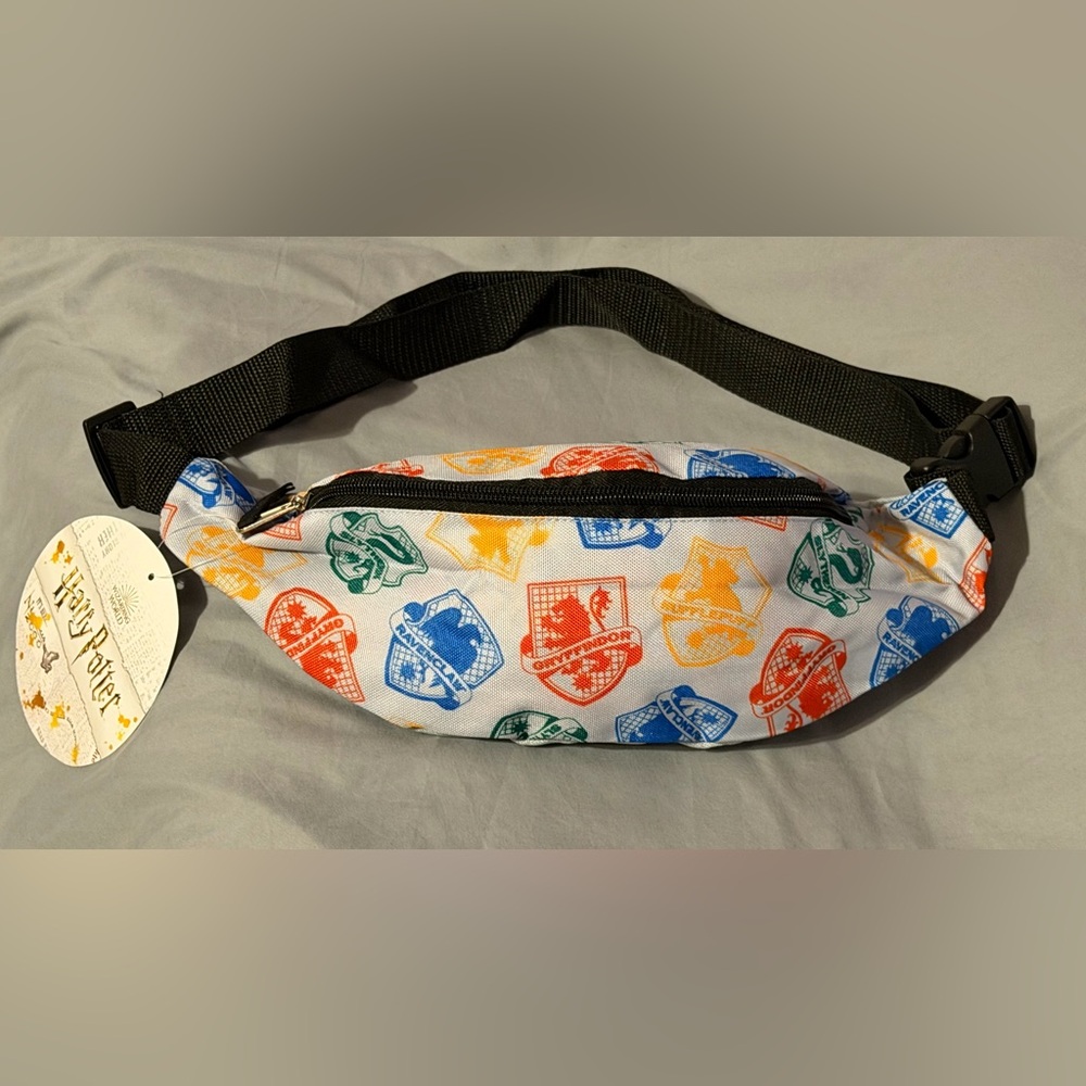 NWT-Colorful Harry Potter Belt Bag